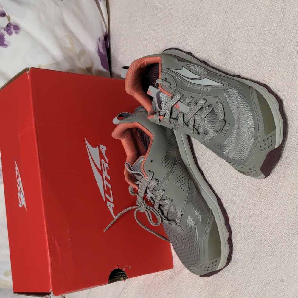 Altra Khaki Lone Peak 5